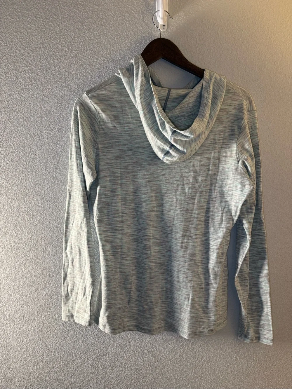 Columbia Light Blue Heather Long-Sleeve Crisscross Hooded Tee